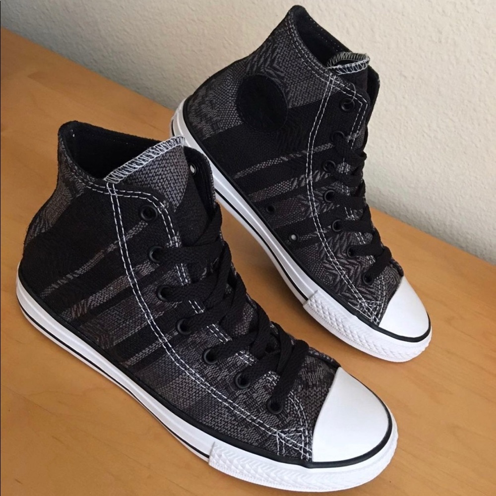 Converse Chuck Taylor All Star Hi Top Unisex Youth Size 4.5 Women’s Size 6.5